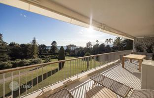 Spacious renovated apartment with sea views in Californie Pezou, Cannes, France for 1,980,000 €
