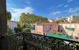 Detached house – Cannes, Côte d'Azur (French Riviera), France for 750,000 €