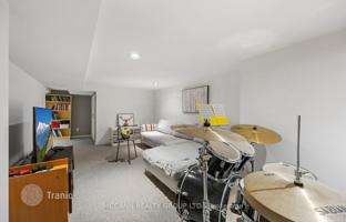 9-bedroom house in Old Toronto for C$2,465,000