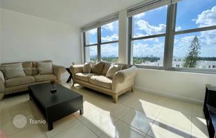 Condo 53 m² in Collins Avenue for $295,000
