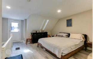 15-bedroom townhouse in Markham Street for C$2,587,000