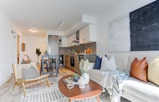 5-bedroom apartment in Redpath Avenue for C$827,000