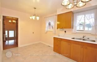 12-bedroom house in Scarborough for C$1,422,000
