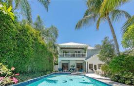 Spacious villa with a backyard, a pool, a garden and a terrace, Fort Lauderdale, USA for $2,395,000