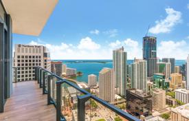 Comfortable apartment with a terrace overlooking the bay in a building with tropical gardens, Miami, USA for $3,130,000
