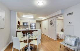 Apartment – Carlton Street, Old Toronto, Toronto,  Ontario,   Canada for C$804,000