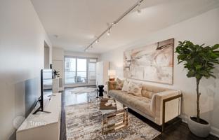 5-bedroom apartment in Yonge Street for C$884,000
