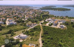 Land plot 1,000 m² in Medulin for 515,000 €
