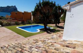 Ancient villa with a sea view, a pool and a garage in Benissa, Alicante, Spain for 650,000 €