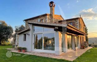 5-bedroom villa 240 m² in Manciano for 840,000 €
