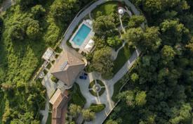 Villa – Pietrasanta, Tuscany, Italy. Price on request