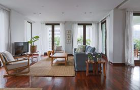 4-bedroom apartments in condo in Bang Rak for $4,900 per week