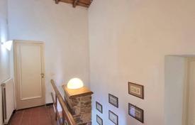 Pescaglia (Lucca) — Tuscany — Rural/Farmhouse for sale for 899,000 €