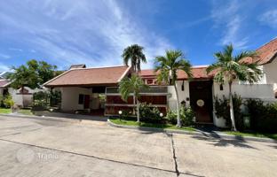 4-bedroom villa 248 m² in Pattaya for $626,000