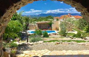 3-bedroom villa 284 m² in Krk for 1,350,000 €