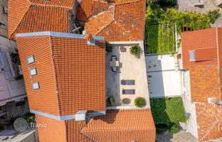 5-bedroom house 288 m² in Budva city for 2,000,000 €
