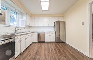 12-bedroom house in Scarborough for C$1,461,000
