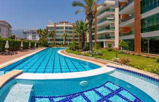 3-bedroom apartment 240 m² in Oba for 27,098,000 TRY
