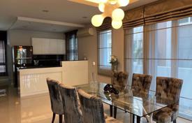 5 bed House in the gallery house ladprao 1 Chomphon Sub District for $644,000