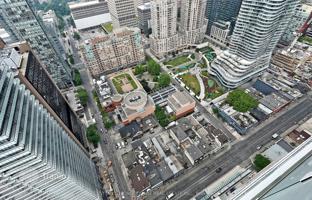 6-bedroom apartment in Yonge Street for C$986,000