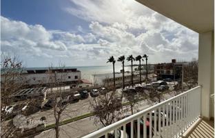 3-bedroom apartment 144 m² in Torreguadiaro for 425,000 €