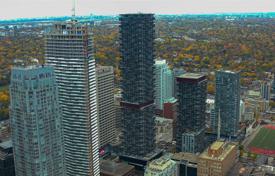 Apartment – Eglinton Avenue East, Toronto, Ontario,  Canada for C$925,000