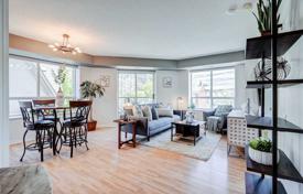 Apartment – Bathurst Street, Toronto, Ontario,  Canada for C$933,000