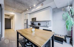 2-bedroom apartment in Logan Avenue for C$992,000