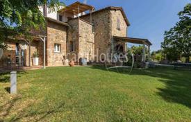 Lucignano (Arezzo) — Tuscany — Rural/Farmhouse for sale for 650,000 €