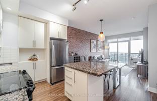 5-bedroom apartment in Linden Street for C$1,004,000