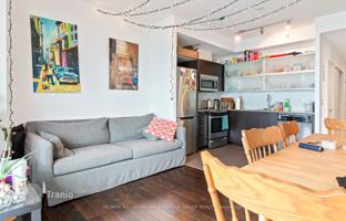 5-bedroom apartment in Fort York Boulevard for C$942,000