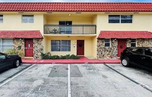 3-bedroom apartments in condo 130 m² in Davie for $299,000