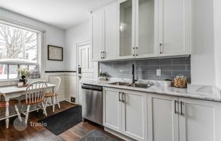6-bedroom townhouse in Euclid Avenue for C$1,819,000