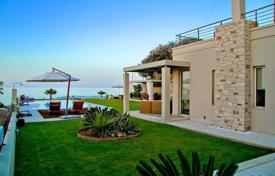 New villa with a direct access to a sandy beach, Hersonissos, Crete, Greece for 6,200 € per week
