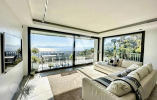Four-bedroom renovated apartment with a beautiful sea view in Cannes, Cote d'Azur, France for 2,445,000 €