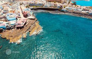 4-bedroom villa 272 m² in La Caleta for 2,500,000 €