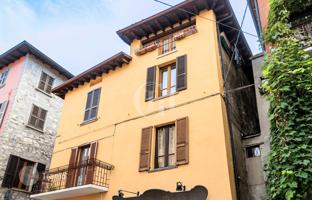 Historical residence with a commercial space in the center of Iseo, Italy for 1,800,000 €