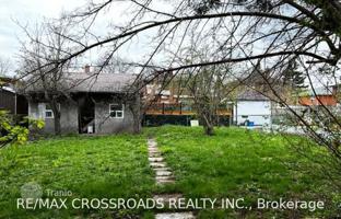 10-bedroom house in Scarborough for C$2,044,000