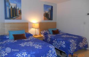1-bedroom apartments in condo 63 m² in Collins Avenue for $385,000