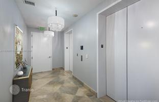 3-bedroom apartments in condo 233 m² in Miami Beach for $7,700,000