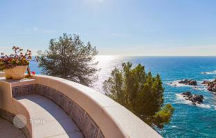 5-bedroom house 420 m² in Lloret de Mar for 2,750,000 €