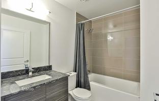 5-bedroom apartment in Etobicoke for C$961,000