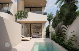 1-bedroom villa 95 m² in Balangan beach for $179,000