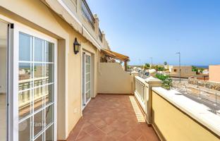 2-bedroom apartment 82 m² in Palm-Mar for 390,000 €