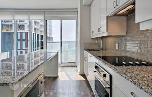 4-bedroom apartment in University Avenue for C$838,000