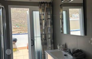 3-bedroom apartment 120 m² in Los Cristianos for 740,000 €