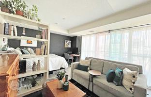 3-bedroom apartment in Western Battery Road for C$680,000