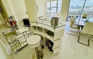 2-bedroom apartments in condo 141 m² in Miami Beach for $575,000