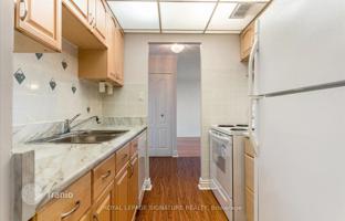 6-bedroom apartment in Etobicoke for C$891,000