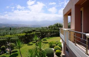 3-bedroom villa 180 m² in Kalyves for 700,000 €